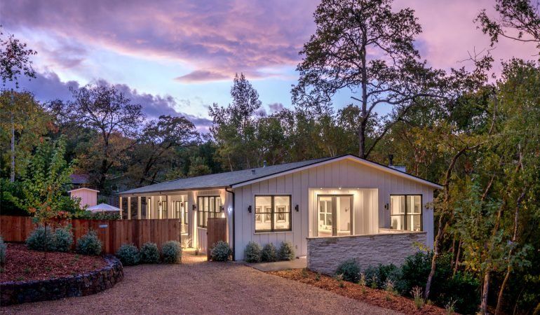 Luxury Custom Homes In Woodland Hills